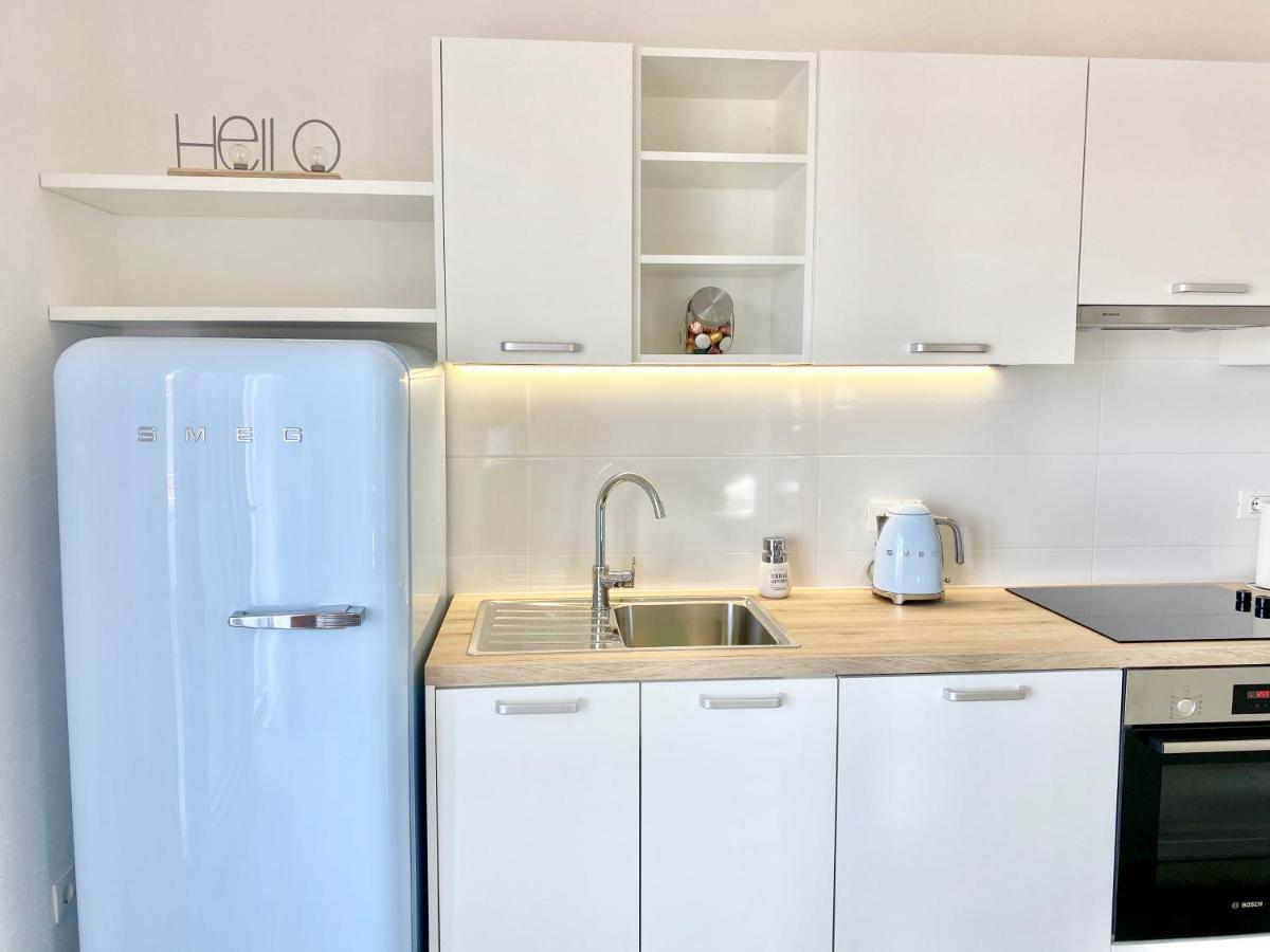 Apartmani Ksenija Tucepi Bagian luar foto