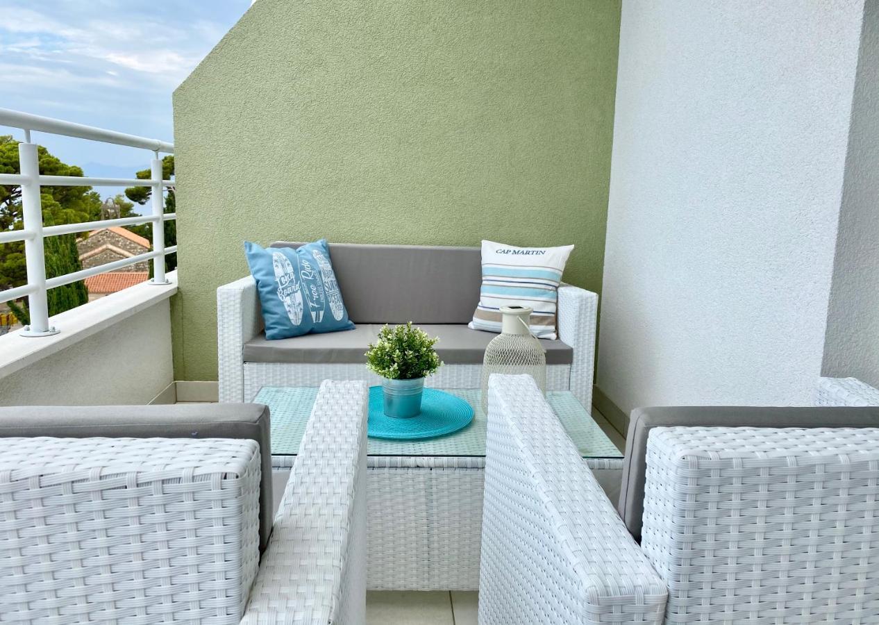 Apartmani Ksenija Tucepi Bagian luar foto
