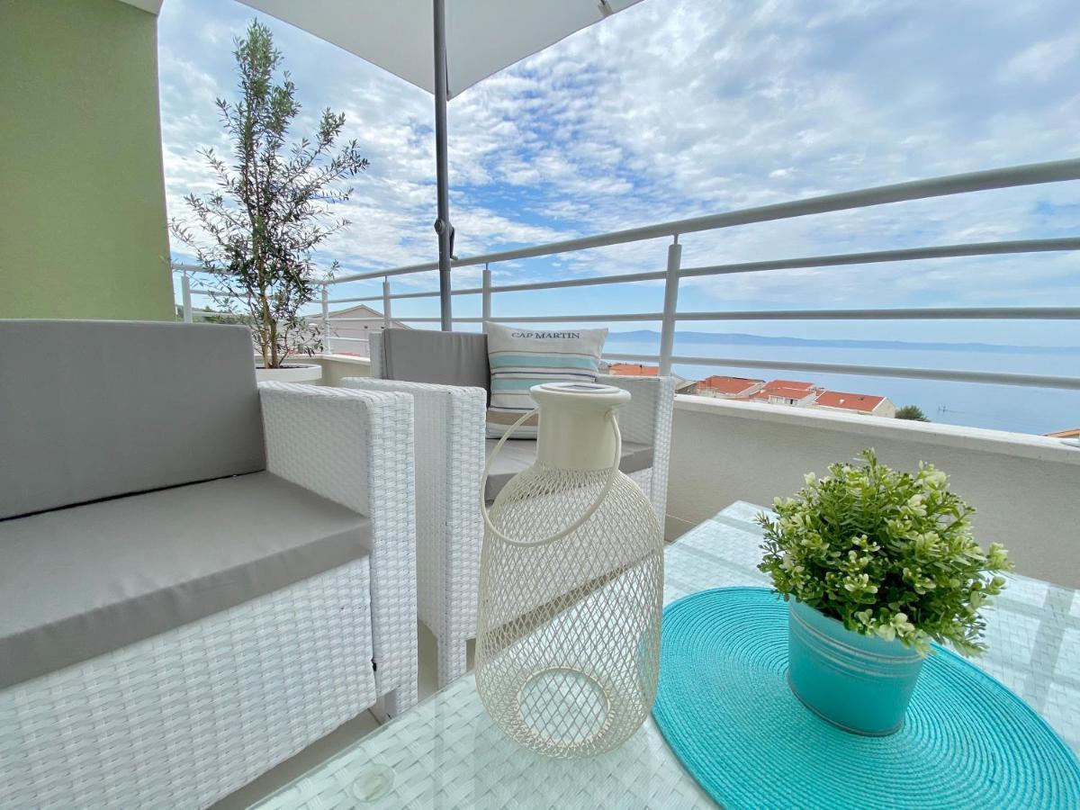 Apartmani Ksenija Tucepi Bagian luar foto